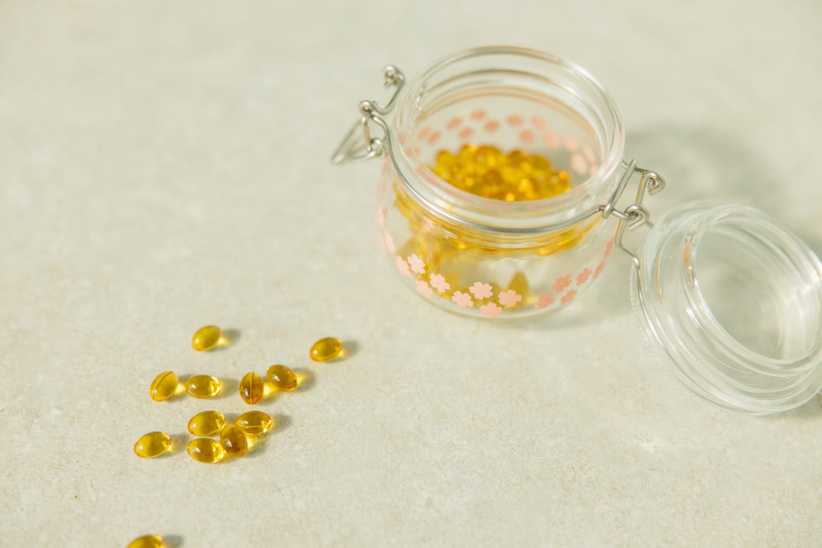 魚油與藻油 OEM:EPA、DHA 含量及原料規格怎樣比較?